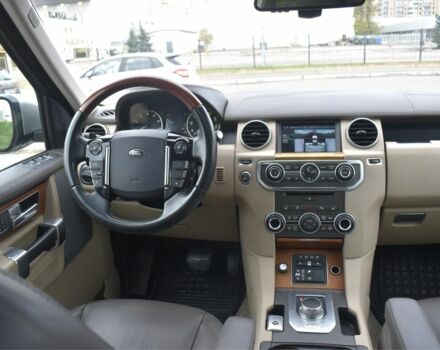Серый Ленд Ровер Дискавери, объемом двигателя 3 л и пробегом 123 тыс. км за 19900 $, фото 5 на Automoto.ua