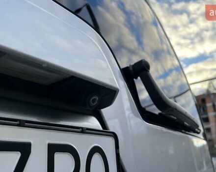 Ленд Ровер Дискавери 2016 в Киеве на Automoto.ua Серый Ленд Ровер Дискавери, объемом двигателя 3 л и пробегом 144 тыс. км за 23500 $, фото 25 на Automoto.ua