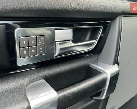 Ленд Ровер Дискавери 2016 в Киеве на Automoto.ua Серый Ленд Ровер Дискавери, объемом двигателя 3 л и пробегом 144 тыс. км за 23500 $, фото 43 на Automoto.ua