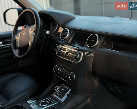 Ленд Ровер Дискавери 2016 в Костополе на Automoto.ua Серый Ленд Ровер Дискавери, объемом двигателя 3 л и пробегом 212 тыс. км за 23800 $, фото 19 на Automoto.ua