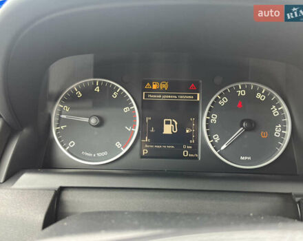 Серый Ленд Ровер Дискавери, объемом двигателя 3 л и пробегом 143 тыс. км за 16000 $, фото 23 на Automoto.ua