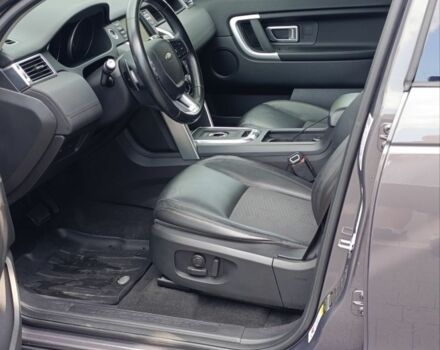 Серый Ленд Ровер Дискавери, объемом двигателя 2 л и пробегом 90 тыс. км за 16700 $, фото 6 на Automoto.ua