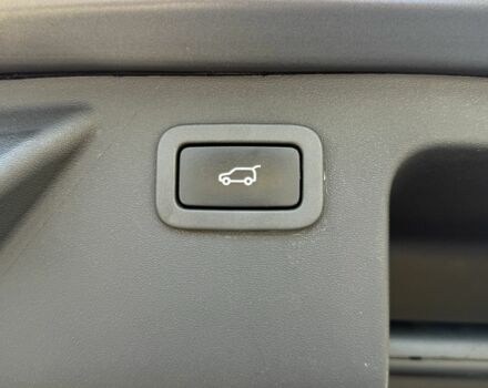 Серый Ленд Ровер Дискавери, объемом двигателя 2 л и пробегом 180 тыс. км за 17300 $, фото 17 на Automoto.ua