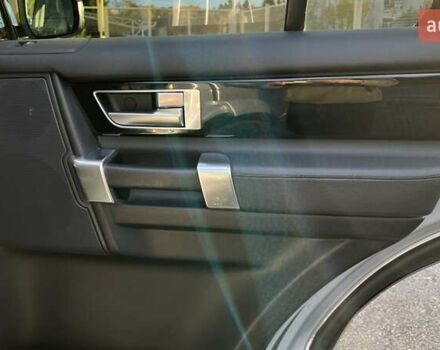 Ленд Ровер Дискавери 2016 в Киеве на Automoto.ua Серый Ленд Ровер Дискавери, объемом двигателя 3 л и пробегом 144 тыс. км за 23500 $, фото 51 на Automoto.ua