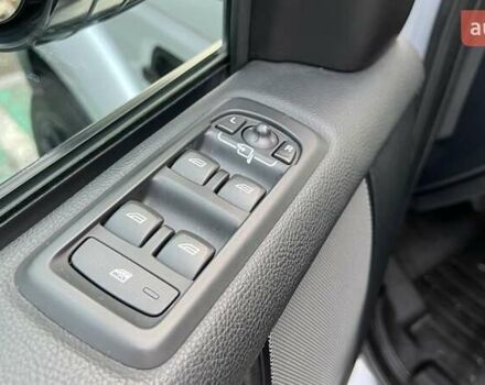 Ленд Ровер Дискавери 2016 в Киеве на Automoto.ua Серый Ленд Ровер Дискавери, объемом двигателя 3 л и пробегом 144 тыс. км за 23500 $, фото 44 на Automoto.ua