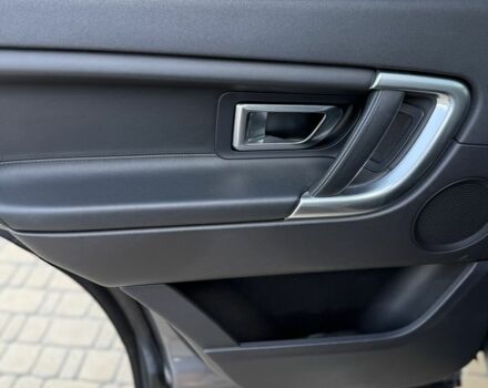 Серый Ленд Ровер Дискавери, объемом двигателя 2 л и пробегом 180 тыс. км за 17300 $, фото 15 на Automoto.ua