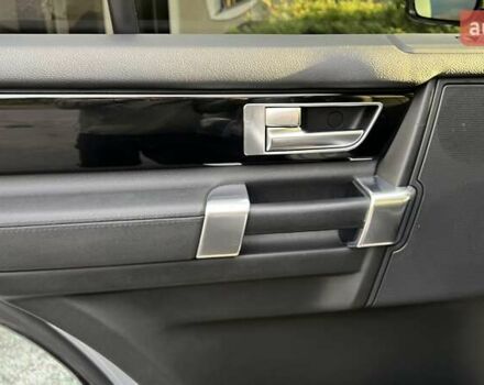 Ленд Ровер Дискавери 2016 в Киеве на Automoto.ua Серый Ленд Ровер Дискавери, объемом двигателя 3 л и пробегом 144 тыс. км за 23500 $, фото 47 на Automoto.ua