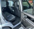 Сірий Ленд Ровер Діскавері, об'ємом двигуна 3 л та пробігом 122 тис. км за 22700 $, фото 5 на Automoto.ua