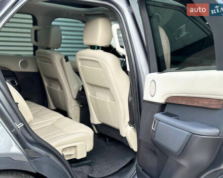 Серый Ленд Ровер Дискавери, объемом двигателя 3 л и пробегом 164 тыс. км за 25000 $, фото 21 на Automoto.ua