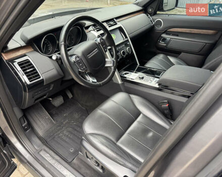 Сірий Ленд Ровер Діскавері, об'ємом двигуна 2 л та пробігом 93 тис. км за 28750 $, фото 39 на Automoto.ua