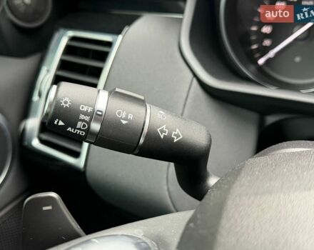 Серый Ленд Ровер Дискавери, объемом двигателя 3 л и пробегом 105 тыс. км за 29500 $, фото 28 на Automoto.ua