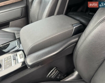 Сірий Ленд Ровер Діскавері, об'ємом двигуна 2 л та пробігом 93 тис. км за 28750 $, фото 48 на Automoto.ua