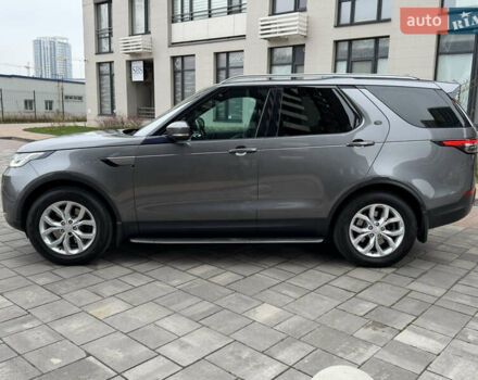 Серый Ленд Ровер Дискавери, объемом двигателя 3 л и пробегом 98 тыс. км за 29500 $, фото 2 на Automoto.ua