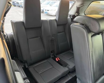 Серый Ленд Ровер Дискавери, объемом двигателя 2 л и пробегом 62 тыс. км за 10000 $, фото 11 на Automoto.ua