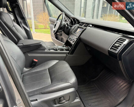 Серый Ленд Ровер Дискавери, объемом двигателя 3 л и пробегом 98 тыс. км за 29500 $, фото 23 на Automoto.ua