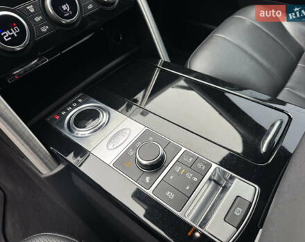 Сірий Ленд Ровер Діскавері, об'ємом двигуна 2 л та пробігом 93 тис. км за 28750 $, фото 46 на Automoto.ua