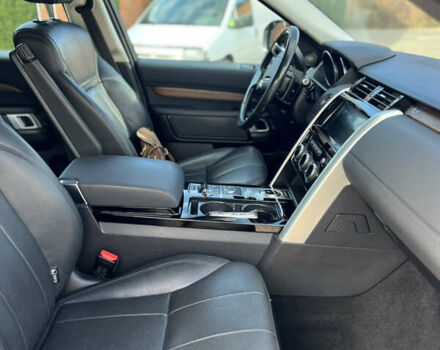 Сірий Ленд Ровер Діскавері, об'ємом двигуна 2.99 л та пробігом 140 тис. км за 28000 $, фото 97 на Automoto.ua