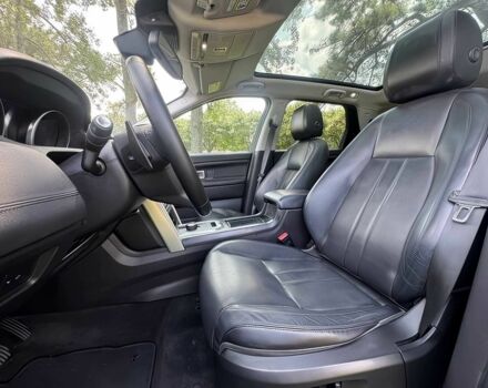 Серый Ленд Ровер Дискавери, объемом двигателя 2 л и пробегом 62 тыс. км за 10000 $, фото 6 на Automoto.ua