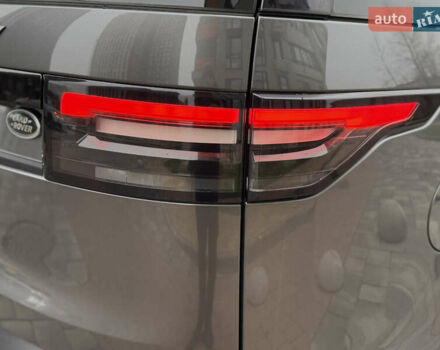 Серый Ленд Ровер Дискавери, объемом двигателя 3 л и пробегом 98 тыс. км за 29500 $, фото 12 на Automoto.ua