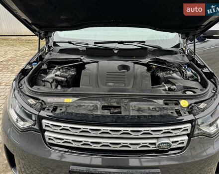 Сірий Ленд Ровер Діскавері, об'ємом двигуна 2 л та пробігом 93 тис. км за 28750 $, фото 62 на Automoto.ua