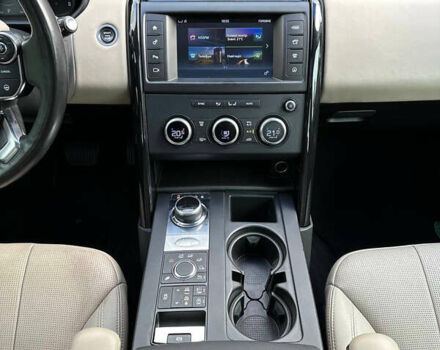 Серый Ленд Ровер Дискавери, объемом двигателя 3 л и пробегом 164 тыс. км за 25000 $, фото 26 на Automoto.ua