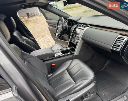 Сірий Ленд Ровер Діскавері, об'ємом двигуна 2 л та пробігом 93 тис. км за 28750 $, фото 51 на Automoto.ua