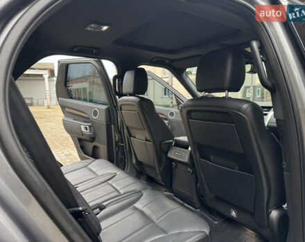 Сірий Ленд Ровер Діскавері, об'ємом двигуна 2 л та пробігом 93 тис. км за 28750 $, фото 58 на Automoto.ua