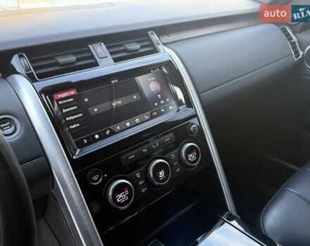 Серый Ленд Ровер Дискавери, объемом двигателя 2 л и пробегом 93 тыс. км за 26950 $, фото 24 на Automoto.ua