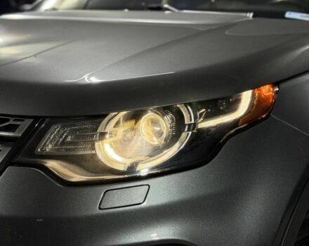 Серый Ленд Ровер Дискавери, объемом двигателя 2 л и пробегом 200 тыс. км за 14300 $, фото 1 на Automoto.ua