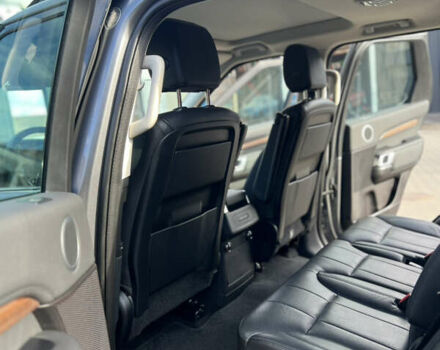 Сірий Ленд Ровер Діскавері, об'ємом двигуна 2.99 л та пробігом 140 тис. км за 28000 $, фото 51 на Automoto.ua