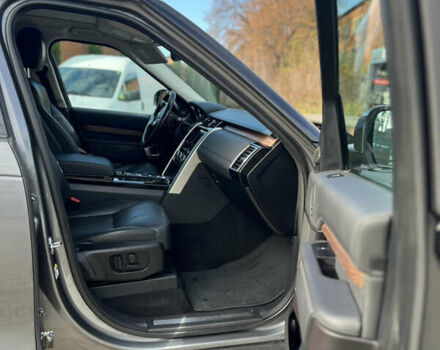 Серый Ленд Ровер Дискавери, объемом двигателя 2.99 л и пробегом 140 тыс. км за 28000 $, фото 57 на Automoto.ua