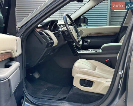 Серый Ленд Ровер Дискавери, объемом двигателя 3 л и пробегом 164 тыс. км за 25000 $, фото 14 на Automoto.ua