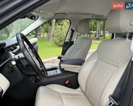 Сірий Ленд Ровер Діскавері, об'ємом двигуна 2 л та пробігом 124 тис. км за 28777 $, фото 60 на Automoto.ua