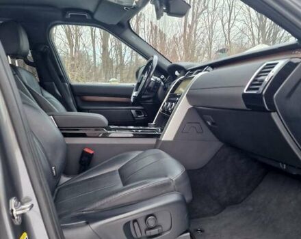 Сірий Ленд Ровер Діскавері, об'ємом двигуна 3 л та пробігом 151 тис. км за 42200 $, фото 6 на Automoto.ua