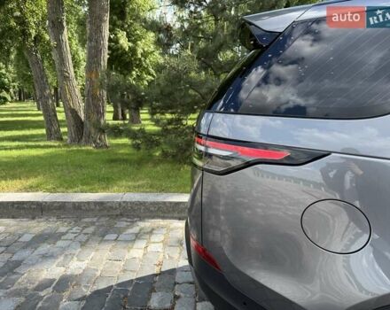 Сірий Ленд Ровер Діскавері, об'ємом двигуна 2 л та пробігом 124 тис. км за 28777 $, фото 25 на Automoto.ua