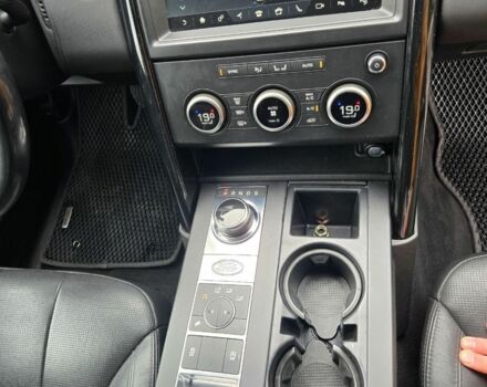 Серый Ленд Ровер Дискавери, объемом двигателя 2 л и пробегом 118 тыс. км за 32200 $, фото 17 на Automoto.ua