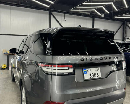 Серый Ленд Ровер Дискавери, объемом двигателя 3 л и пробегом 82 тыс. км за 40500 $, фото 1 на Automoto.ua