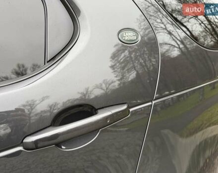 Сірий Ленд Ровер Діскавері, об'ємом двигуна 3 л та пробігом 105 тис. км за 29555 $, фото 16 на Automoto.ua