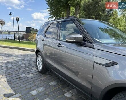 Сірий Ленд Ровер Діскавері, об'ємом двигуна 2 л та пробігом 124 тис. км за 28777 $, фото 22 на Automoto.ua