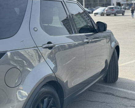 Серый Ленд Ровер Дискавери, объемом двигателя 3 л и пробегом 142 тыс. км за 29999 $, фото 5 на Automoto.ua