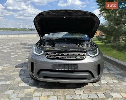 Сірий Ленд Ровер Діскавері, об'ємом двигуна 2 л та пробігом 124 тис. км за 28777 $, фото 31 на Automoto.ua