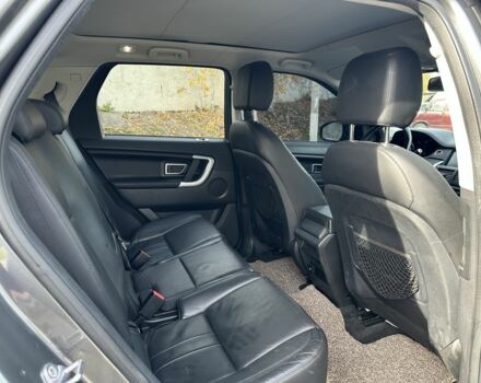 Сірий Ленд Ровер Діскавері, об'ємом двигуна 2 л та пробігом 167 тис. км за 21999 $, фото 6 на Automoto.ua