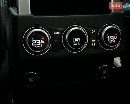 Серый Ленд Ровер Дискавери, объемом двигателя 3 л и пробегом 98 тыс. км за 34900 $, фото 21 на Automoto.ua