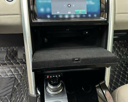 Серый Ленд Ровер Дискавери, объемом двигателя 3 л и пробегом 52 тыс. км за 39500 $, фото 66 на Automoto.ua