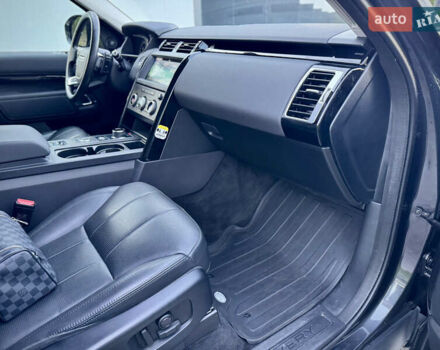 Серый Ленд Ровер Дискавери, объемом двигателя 3 л и пробегом 140 тыс. км за 39900 $, фото 41 на Automoto.ua