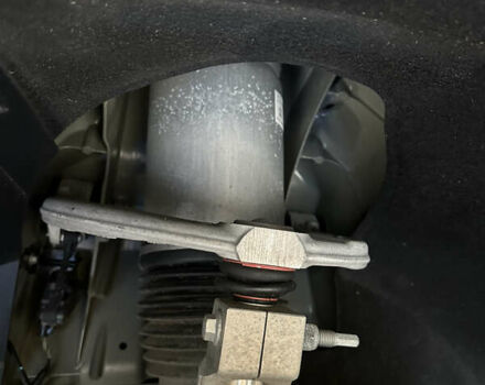 Серый Ленд Ровер Дискавери, объемом двигателя 3 л и пробегом 52 тыс. км за 39500 $, фото 123 на Automoto.ua