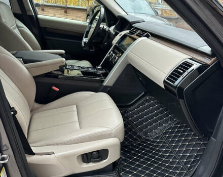 Серый Ленд Ровер Дискавери, объемом двигателя 3 л и пробегом 52 тыс. км за 39500 $, фото 105 на Automoto.ua