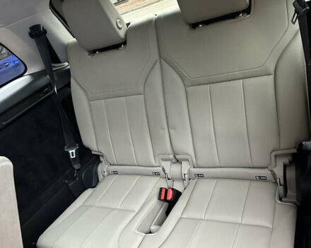 Серый Ленд Ровер Дискавери, объемом двигателя 3 л и пробегом 52 тыс. км за 39500 $, фото 82 на Automoto.ua