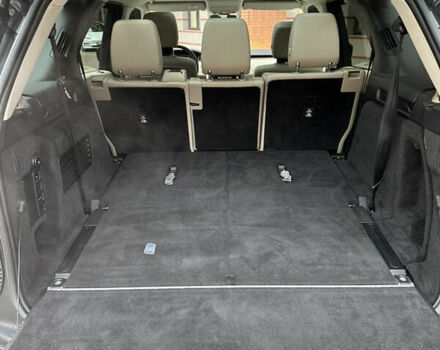 Серый Ленд Ровер Дискавери, объемом двигателя 3 л и пробегом 52 тыс. км за 39500 $, фото 100 на Automoto.ua