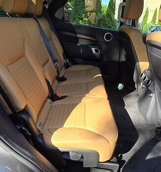 Серый Ленд Ровер Дискавери, объемом двигателя 3 л и пробегом 74 тыс. км за 50000 $, фото 17 на Automoto.ua